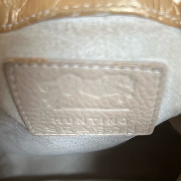 Gold Textured Drawstring Bag - Picture 4 of 5